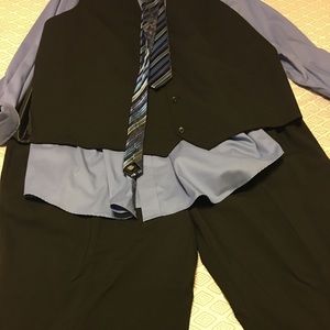 ALL NEW, i buy in DXL for over 300$ NEVER USED